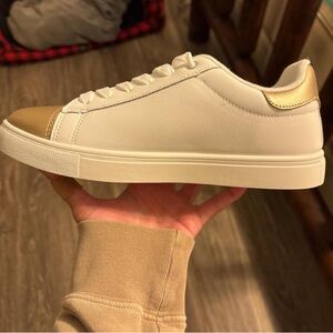 Brand new! Paid $60.00 Asking $25.00 
Boutique A.S.N.Y star casual Size 8 shoes